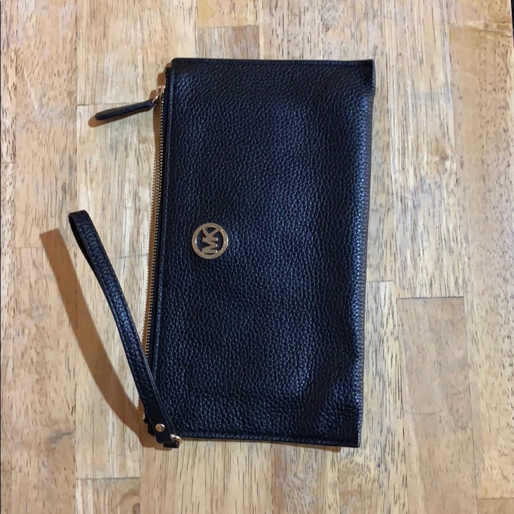 Black Michael Kors wristlet